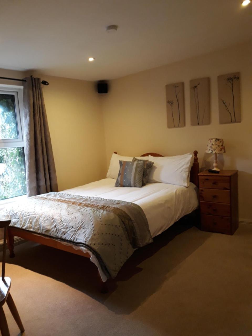 Swinford Bridge Street Apartment Екстер'єр фото